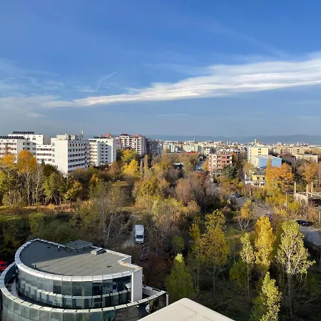 Designer Apartment With Views Апартаменты София